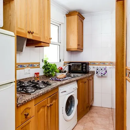 Апартаменты У Моря Матео Apartman *