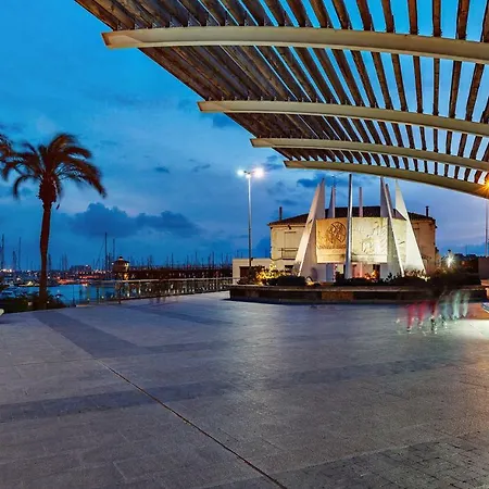 Апартаменты У Моря Матео * Torrevieja